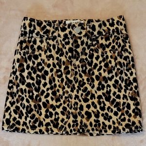 Old Navy- Cheetah print skirt (Girl's 6 -7)